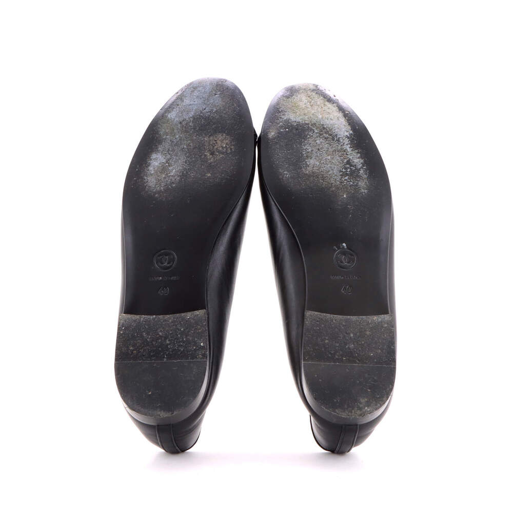 Chanel Women's CC Cap Toe Bow Ballerina Flats Leather and Patent - Picture 4 of 6